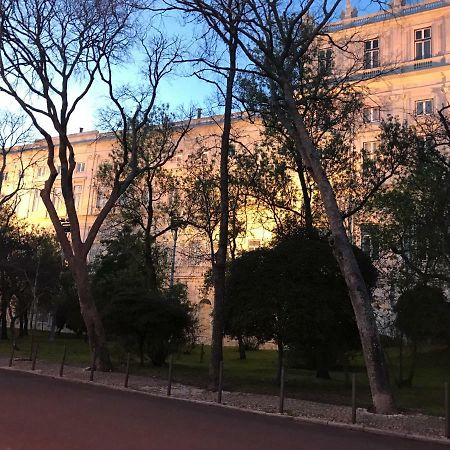 Excellent 2 bedroom apartment in Lissabon Buitenkant foto