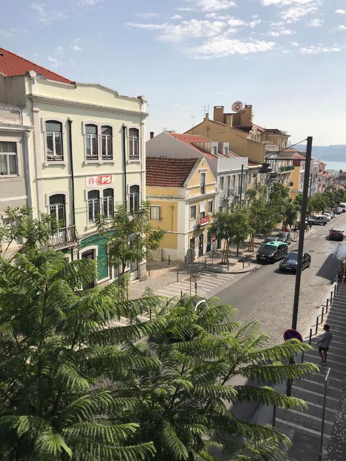 Excellent 2 bedroom apartment in Lissabon Buitenkant foto